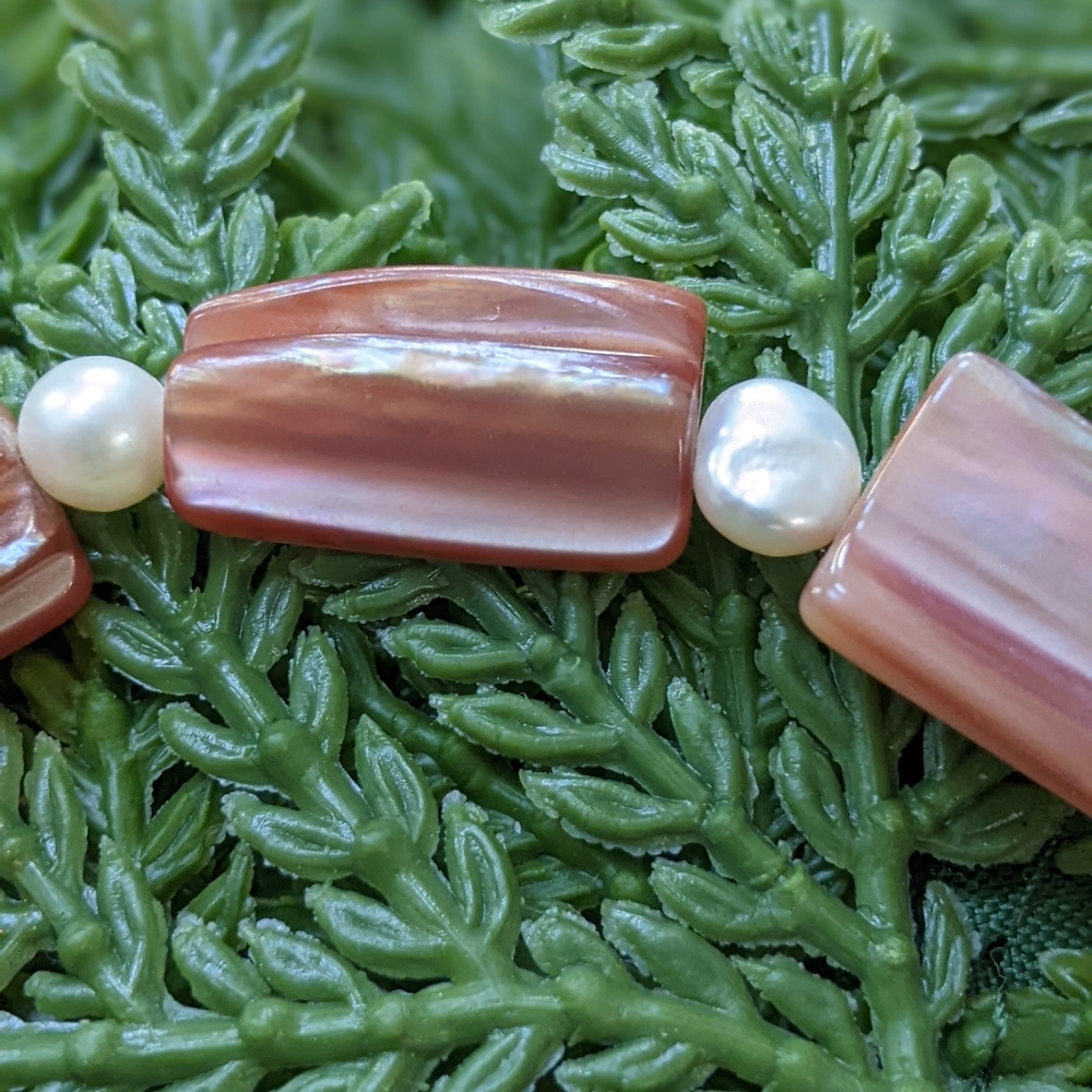 * Bundle and Save* Mauve Mussel Or Pearl Shell Beads and White Pearl bracelet